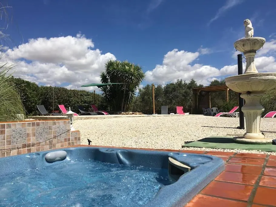 Stunning Villa Felipe, With Private Pool & Hot Tub Almogia